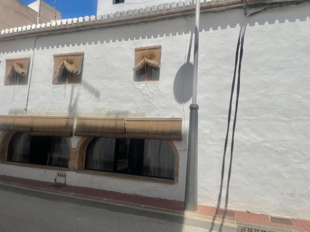 Propiedades en venta y alquiler en España photo 2