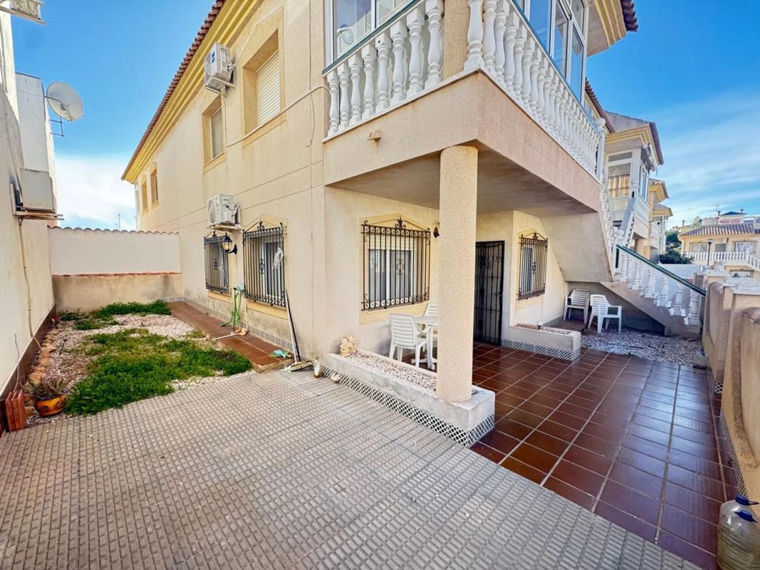 Sale of apartment in Piso en Almoradí, Almoradí
 photo 2