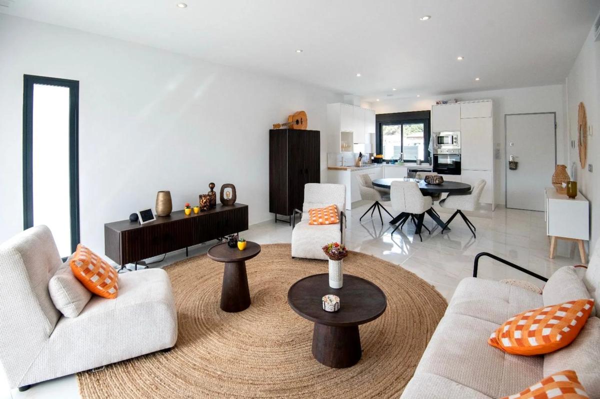 Properties for sale and rent in Spain photo 3