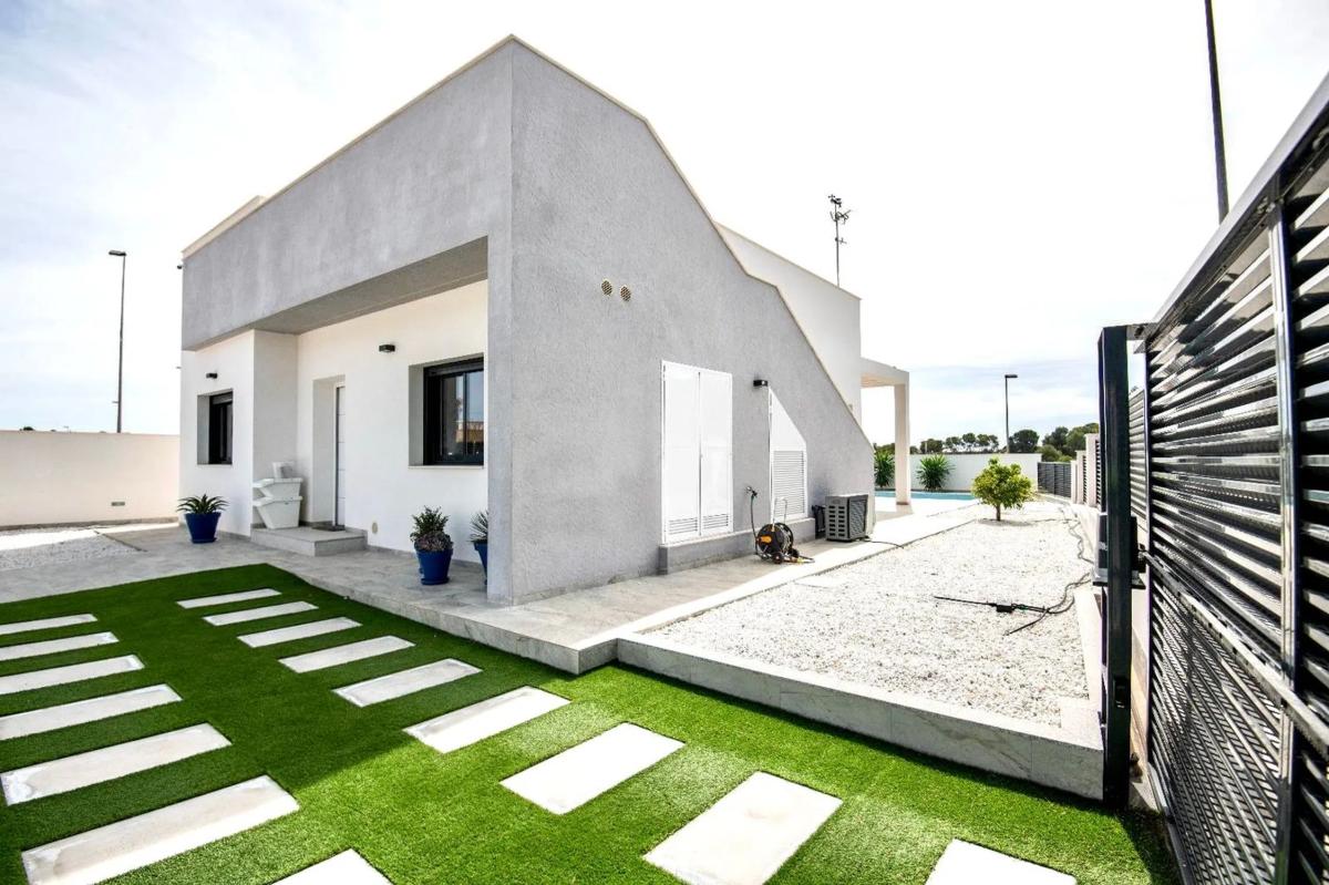 Properties for sale and rent in Spain photo 5
