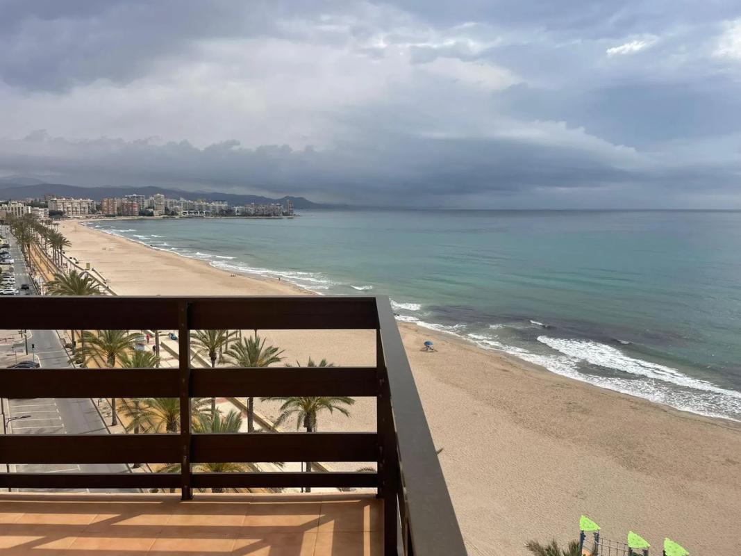 Sale of apartment in Playa Muchavista, El Campello
 photo 2