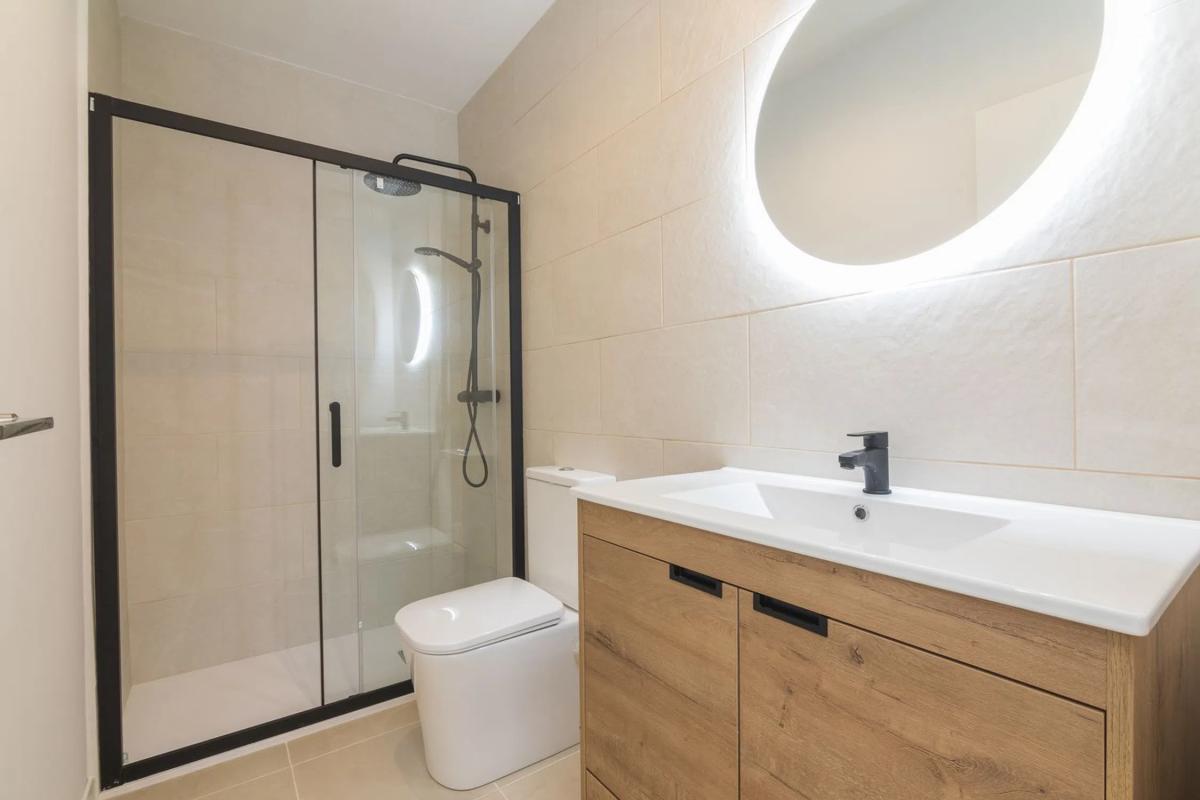 Edificio Residencial de 428m2 en venta en Elche / Elx photo 3