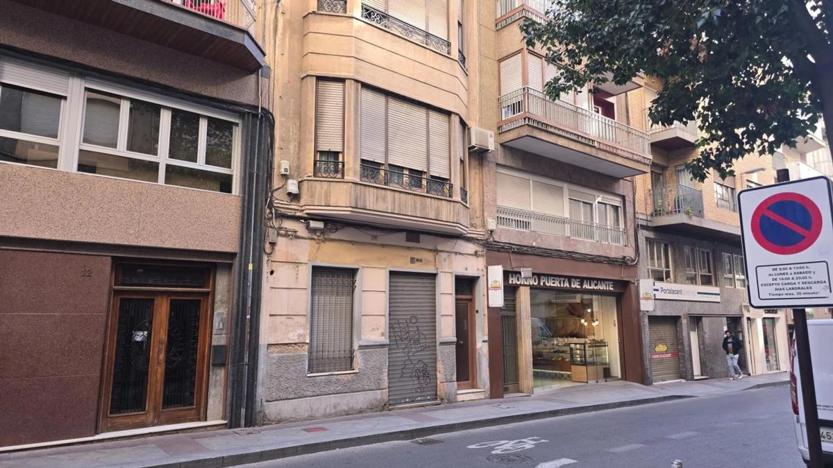 Edificio Residencial de 400m2 en venta en Elche / Elx photo 2