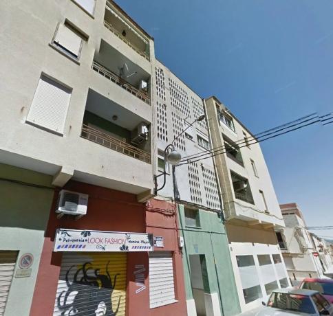 Edificio en calle Aitana photo 1
