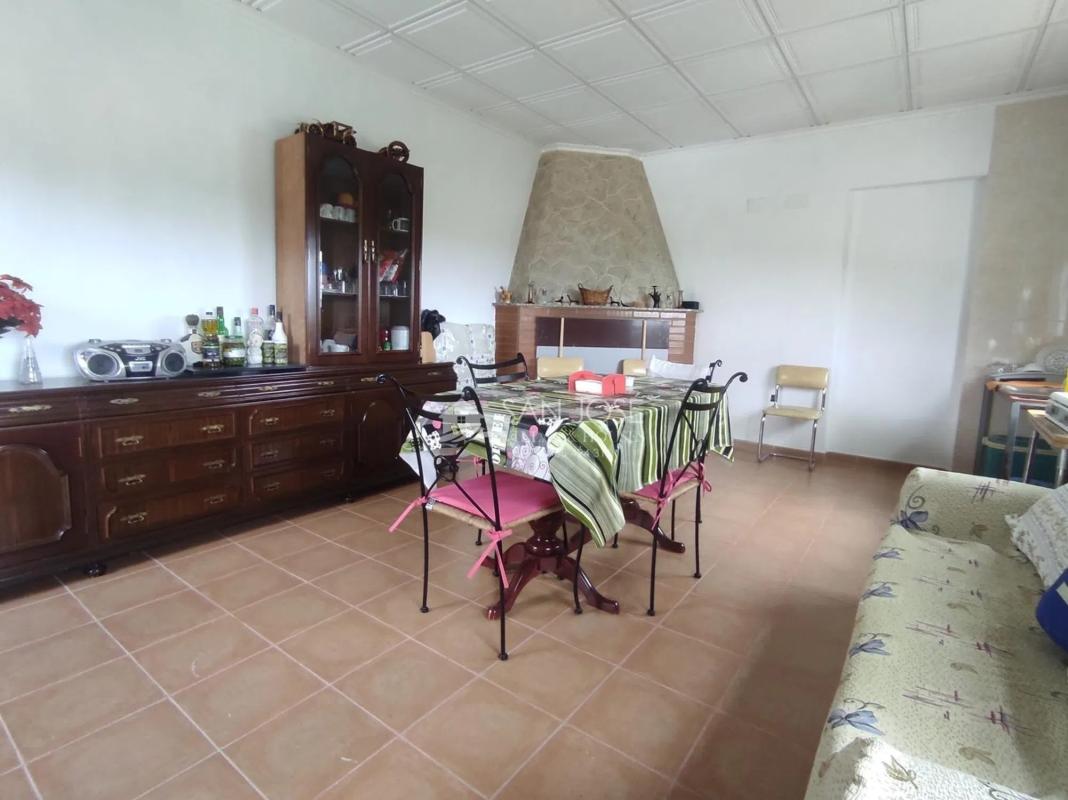 Propiedades en venta y alquiler en España photo 2
