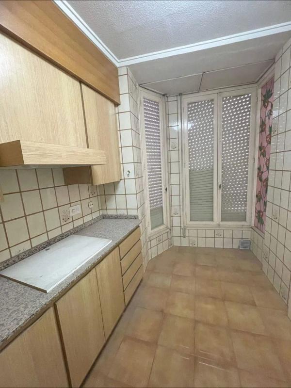 Edificio Residencial de 250m2 en venta en Elche / Elx photo 3