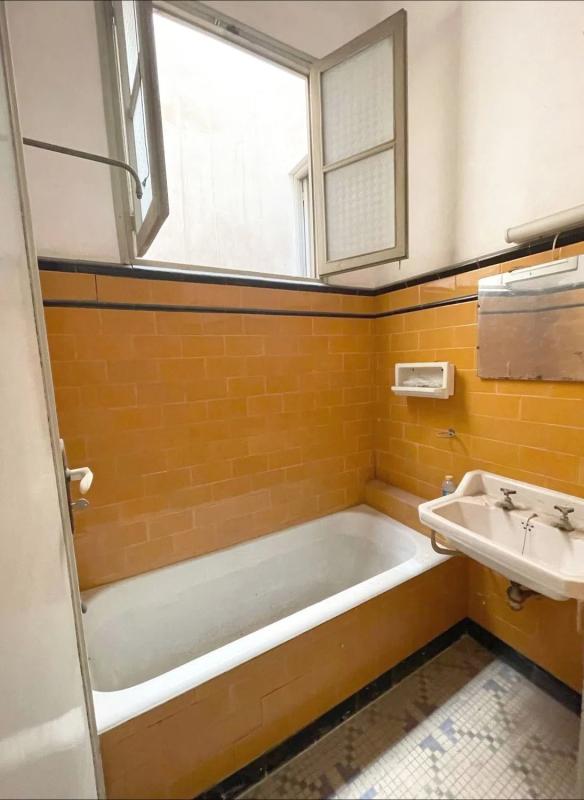 Edificio Residencial de 250m2 en venta en Elche / Elx photo 4