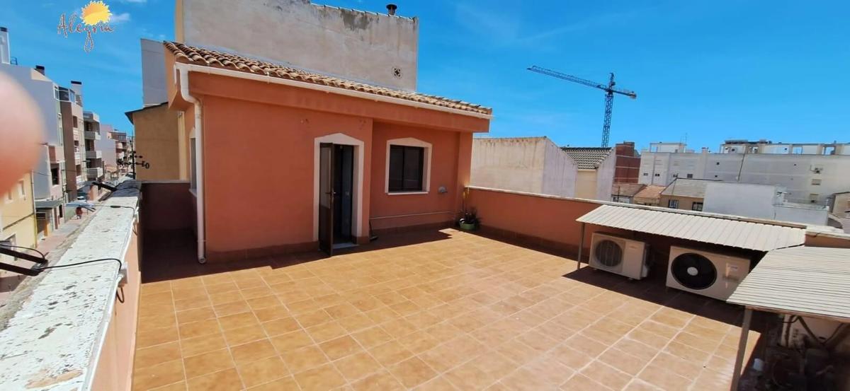 Propiedades en venta y alquiler en España photo 1