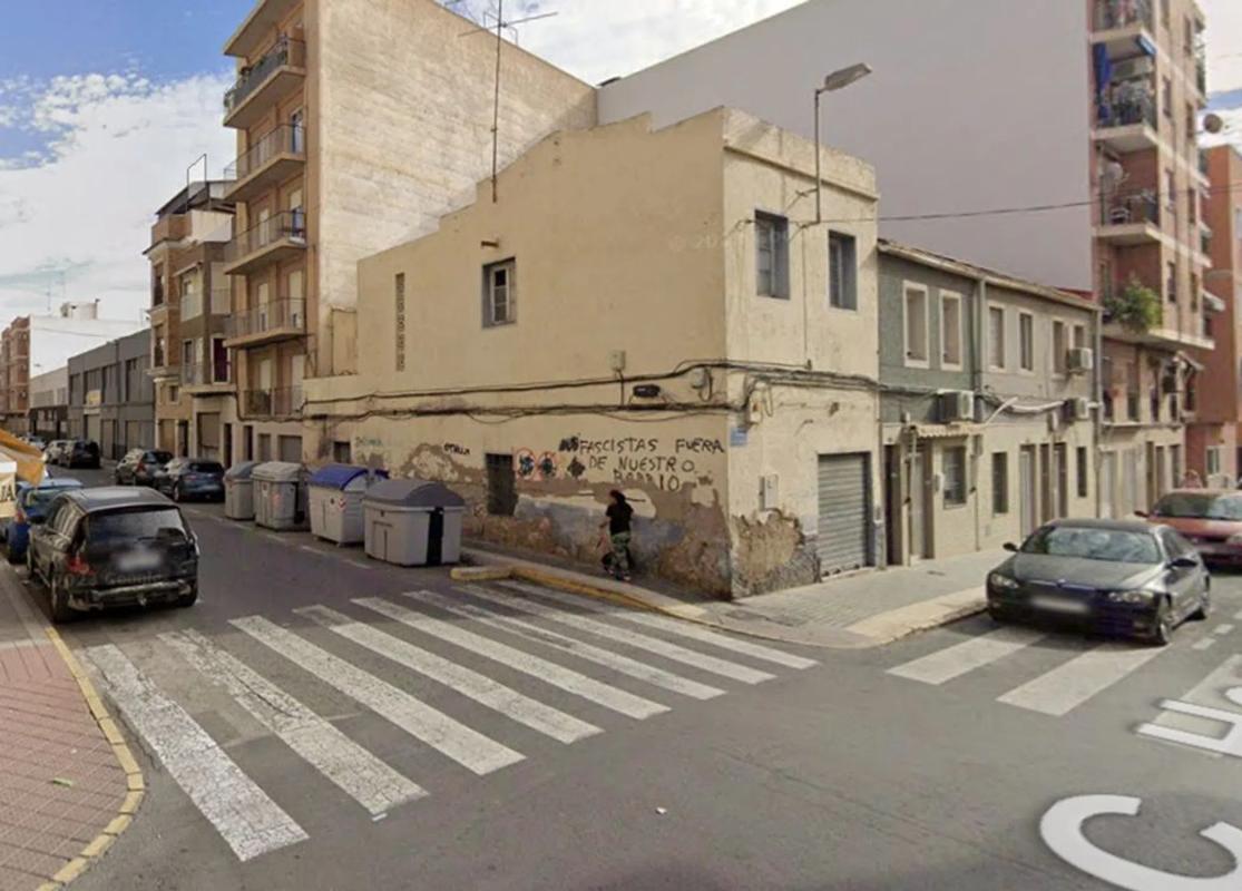 Edificio Residencial de 202m2 en venta en Elche / Elx photo 3