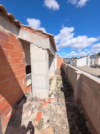 Edificio en calle de Tambor Granaderos thumbnail 2
