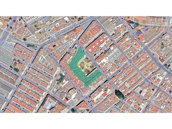 Edificio en calle Valencia photo 2