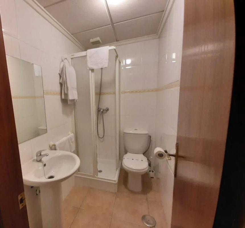 Propiedades en venta y alquiler en España photo 2