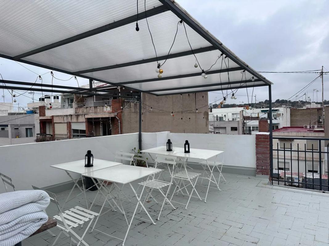 Propiedades en venta y alquiler en España photo 1