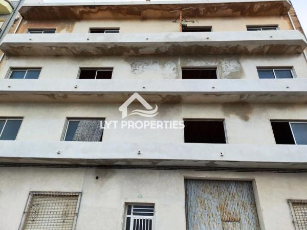 Edificio en calle San Jose thumbnail 2