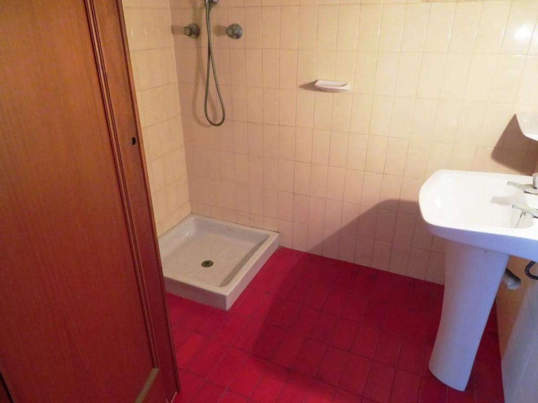 Propiedades en venta y alquiler en España photo 2
