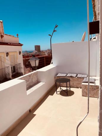Edificio residencial en calle San Antonio, 15 thumbnail 2