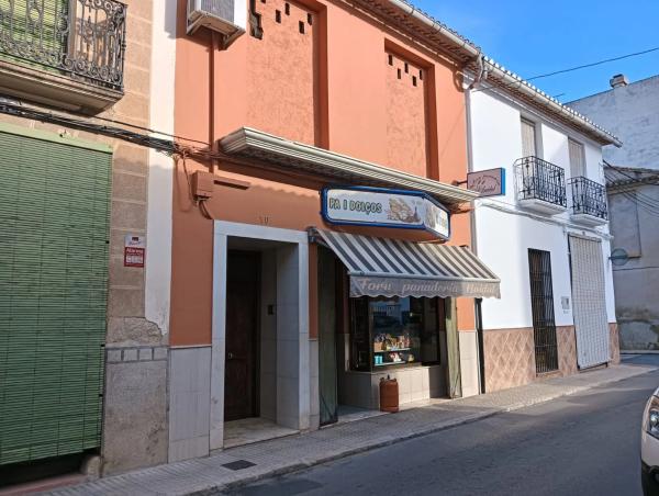 Edificio de uso mixto en calle Llavador, 10 photo 1