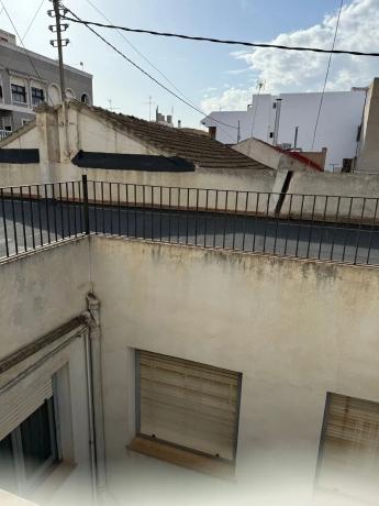 Edificio de uso mixto en calle Antonio Sequeros, 8 photo 3