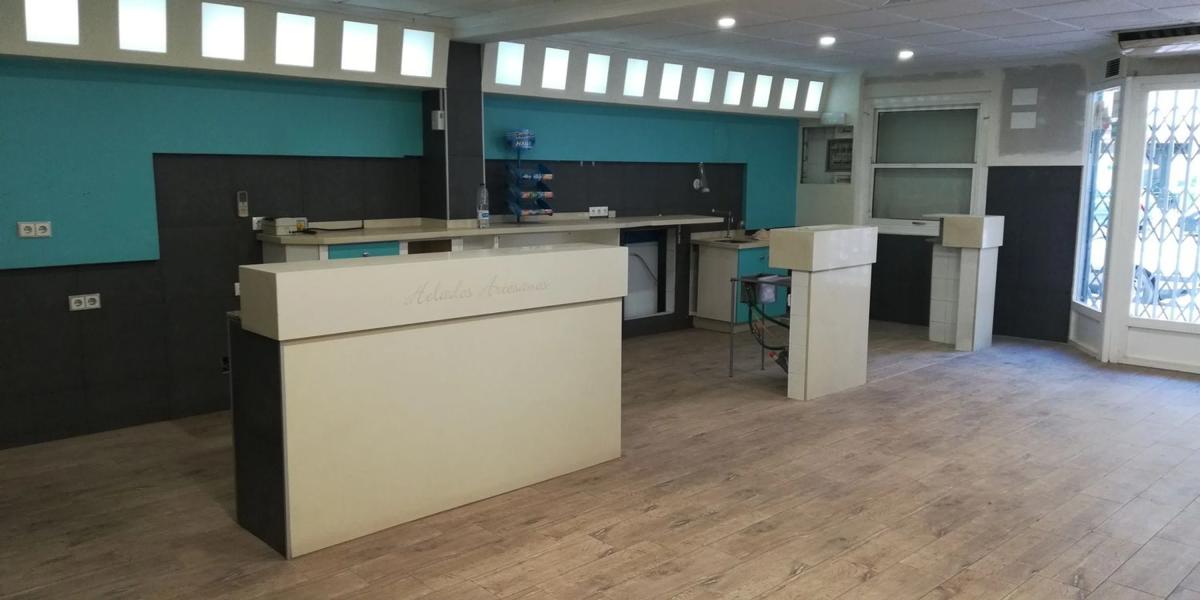 Здание Жилой площадью 345м2 на продажу в Кревильенте photo 1