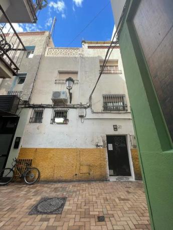Edificio en Puerto thumbnail 1