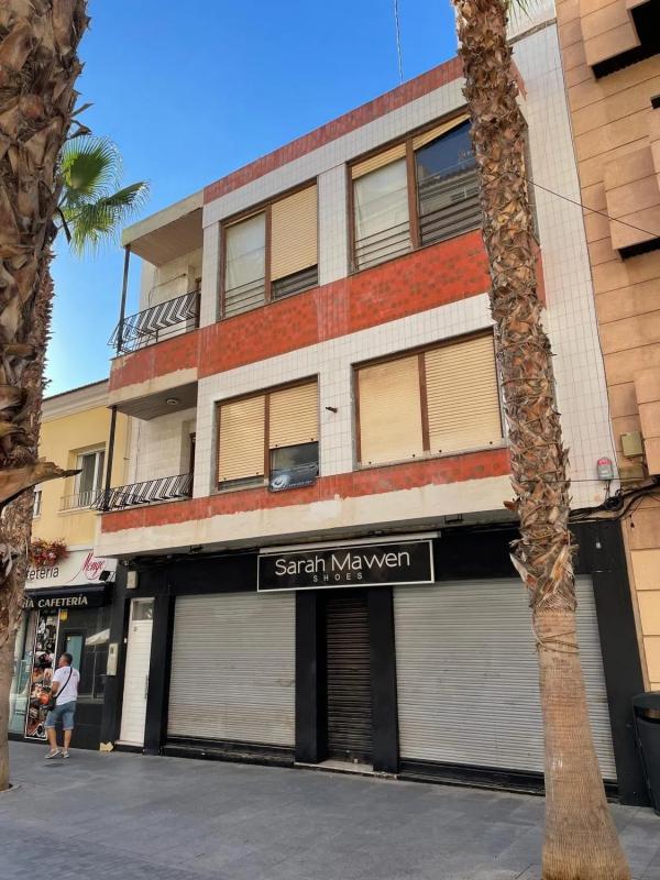 Propiedades en venta y alquiler en España photo 4