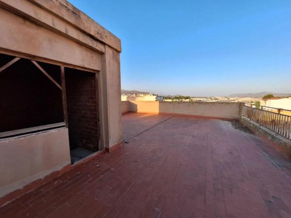Edificio en Novelda photo 1