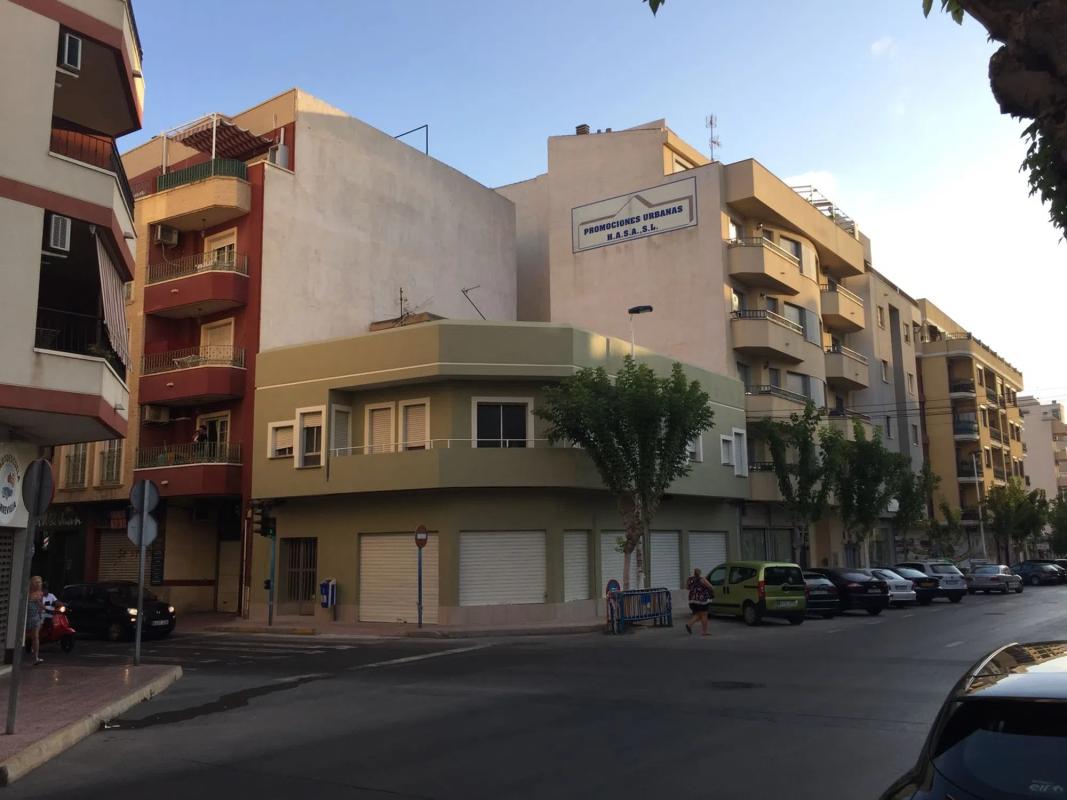 Propiedades en venta y alquiler en España photo 2