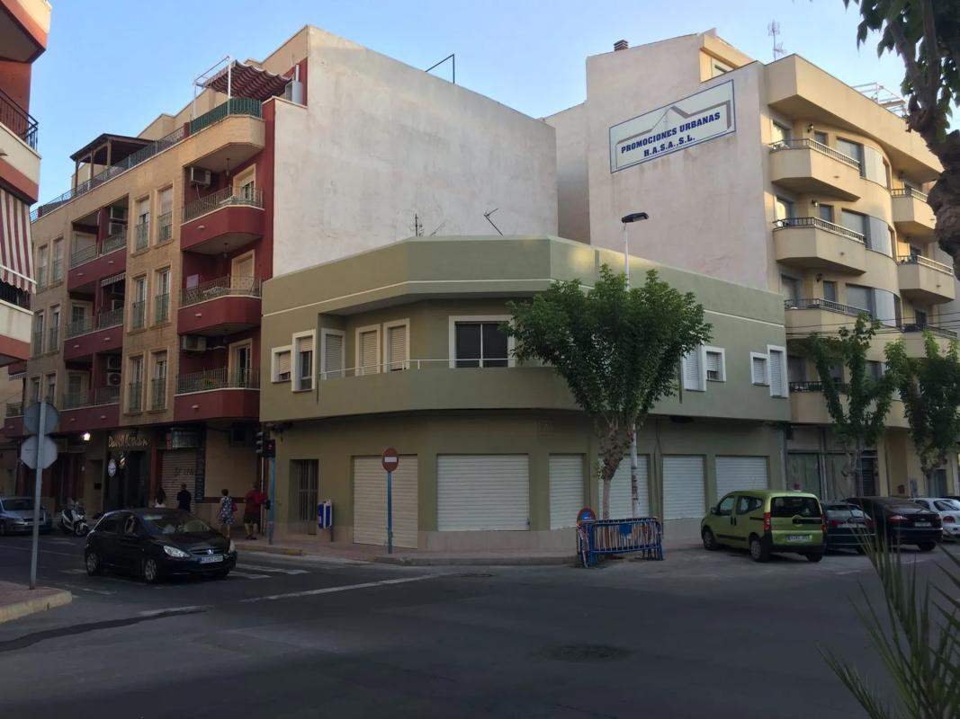 Propiedades en venta y alquiler en España photo 3