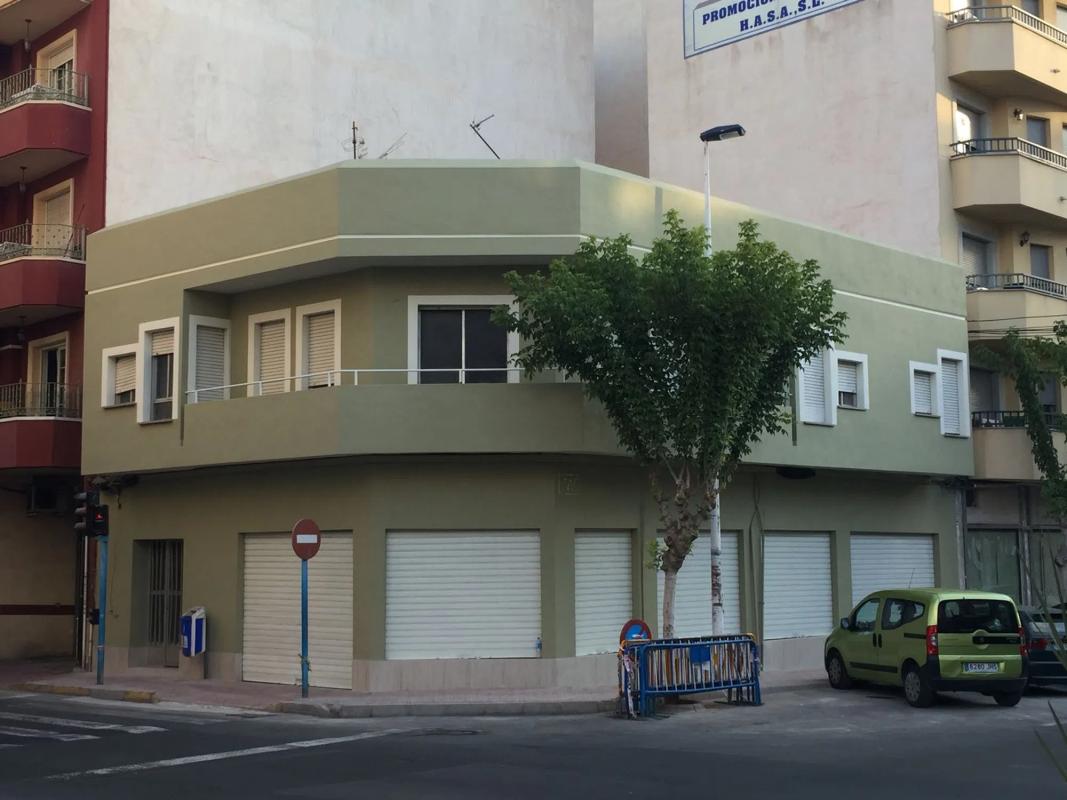 Propiedades en venta y alquiler en España photo 4