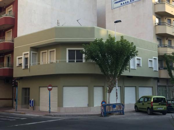 Edificio de uso mixto en calle de Orihuela, 53 photo 4