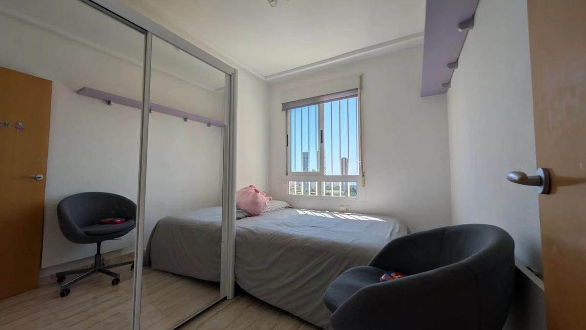Sale of apartment in Calle Presidente Adolfo Suárez, 18, Benidorm
 photo 5