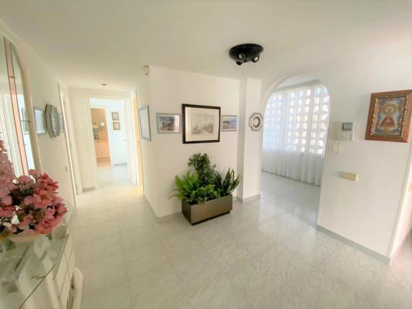 Apartment for sale in  Avenida de Madrid, Benidorm photo 4