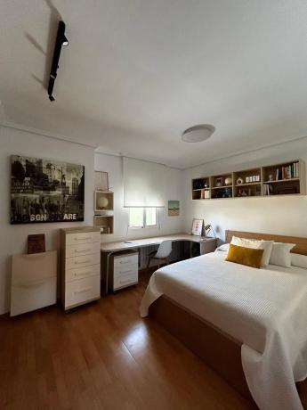 Casa independiente en calle Entrepinos, 8 thumbnail 1