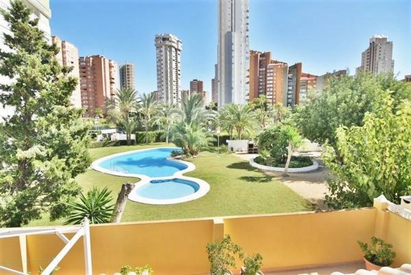 Chalet pareado photo 1