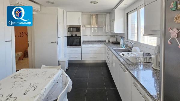 Apartment for sale in  Playa de Levante, Benidorm photo 4