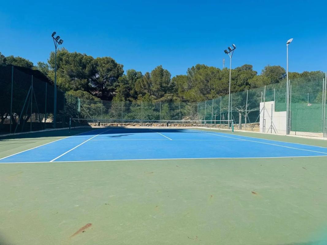 Sale of apartment in Calle Presidente Adolfo Suárez, Benidorm
 photo 3