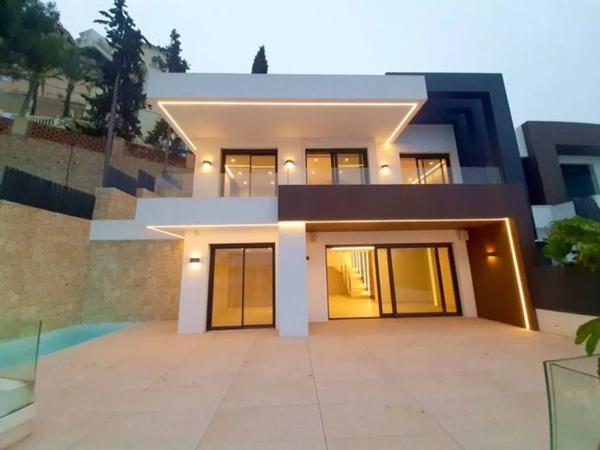 Duplex en venta en Playa de Poniente, Benidorm photo 1