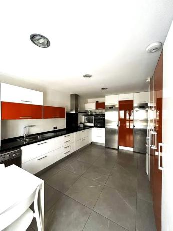 Casa independiente en avenida de Montecarlo thumbnail 1