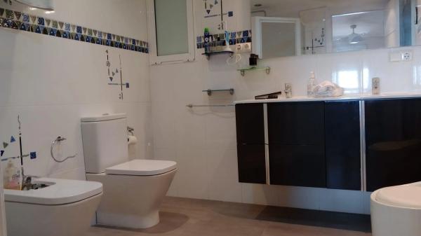Apartment for sale in  Playa de Levante, Benidorm photo 1