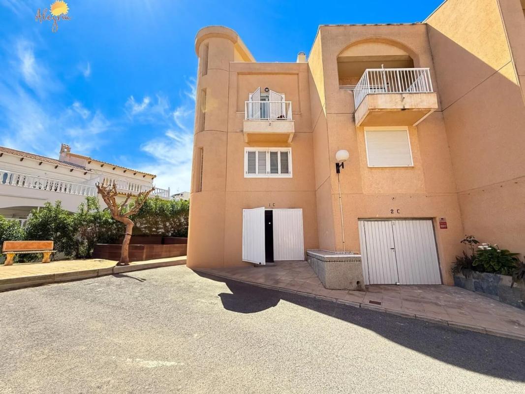 Properties for sale and rent in Spain photo 5