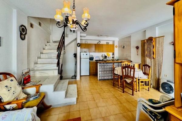 Chalet pareado photo 1