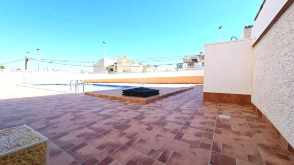 Mieszkanie na sprzedaż w  Barrio Nueva Torrevieja, Torrevieja photo 1