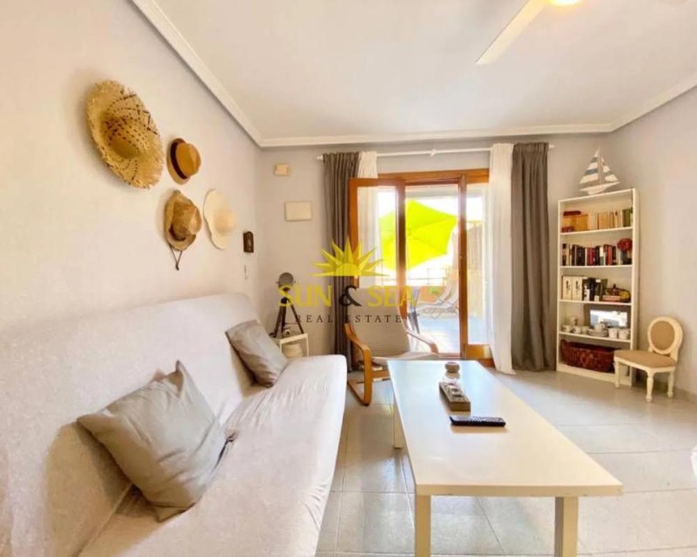Venta de piso en Barrio Cabo Cervera, Torrevieja
photo 2