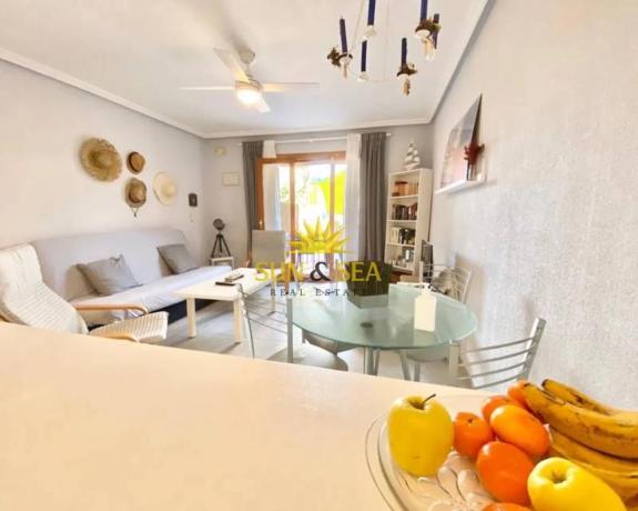 Piso en venta en  Barrio Cabo Cervera, Torrevieja photo 3