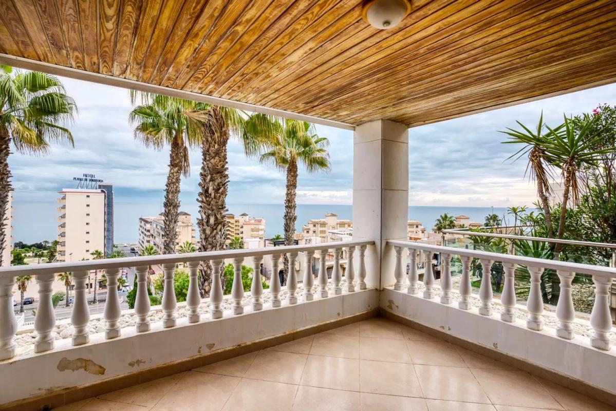 Properties for sale and rent in Spain photo 4