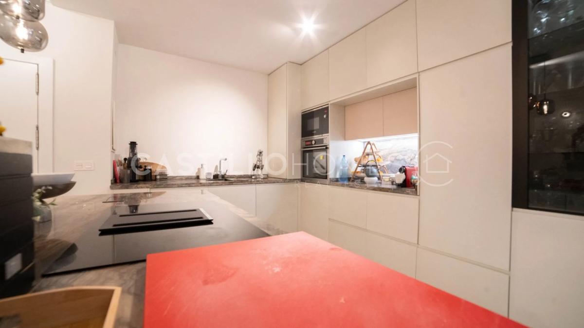 Sale of apartment in Calle Maria Parodi, 1, Torrevieja
photo 2