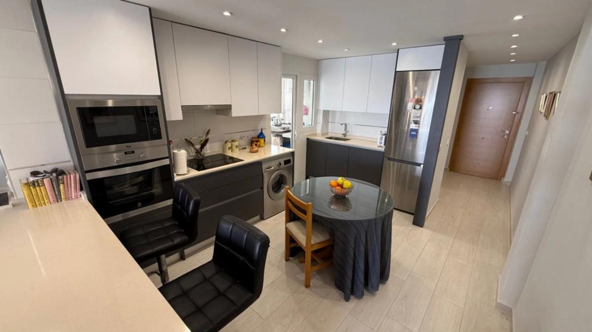Sale of apartment in Barrio El Molino, Torrevieja
photo 2