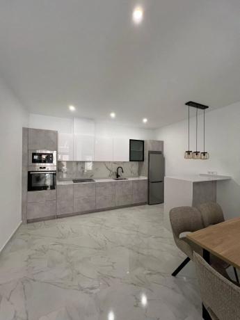 Venta de piso en Calle Gumersindo, Torrevieja
thumbnail 2