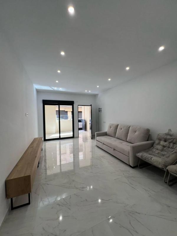 Sale of apartment in Calle Gumersindo, Torrevieja
 photo 4