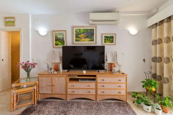 Частный шале на продаже в  Barrio El Molino, Торревьеха photo 4